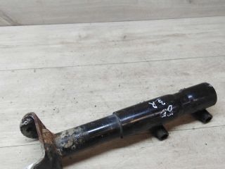 kronstein-zadnii-pravyi-krepleniia-bampera-volkswagen-passat-b5-art-30970