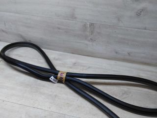 rezinka-uplotnitelnaia-dveri-zadniaia-levaia-universal-chevrolet-lacetti-art-31580