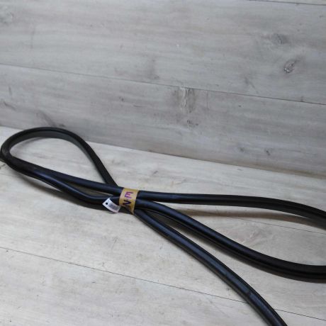 rezinka-uplotnitelnaia-dveri-zadniaia-levaia-universal-chevrolet-lacetti-art-31580-big-0