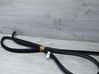 rezinka-uplotnitelnaia-dveri-peredniaia-pravaia-chevrolet-lacetti-art-31729