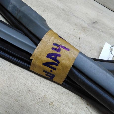 rezinka-uplotnitelnaia-dveri-peredniaia-pravaia-chevrolet-lacetti-art-31729-big-1