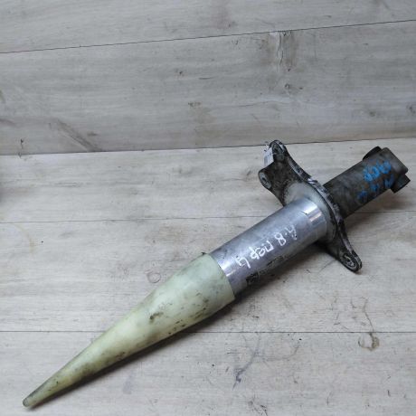 kronstein-usilitelia-perednego-bampera-levyi-audi-a8-art-31975-big-0