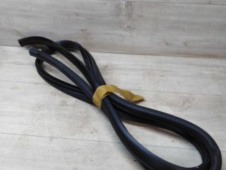 rezinka-uplotnitelnaia-dveri-zadniaia-pravaia-kia-cerato-2-g4fc-2-16i-akpp-art-32042