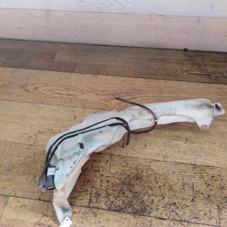 bacok-omyvatelia-lobovogo-stekla-ford-focus-2-do-rest-art-32271-big-1