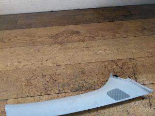 nakladka-vnutrenniaia-perednie-stoiki-salona-pravaia-volkswagen-polo-4-art-32649