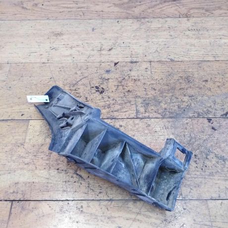 kronstein-krepleniia-bampera-zadnii-pravyi-volkswagen-polo-4-art-32658-big-1