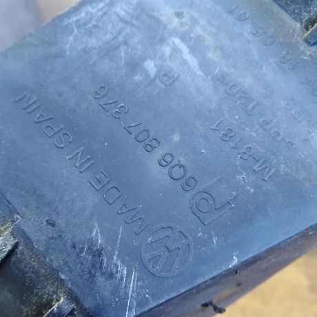 kronstein-krepleniia-bampera-zadnii-pravyi-volkswagen-polo-4-art-32658-big-2