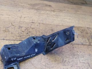 kronstein-zadnii-levyi-krepleniia-bampera-volkswagen-polo-4-art-32675