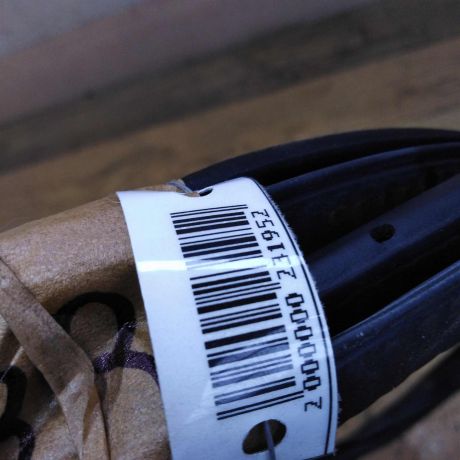 rezinka-dveri-uplotnitelnaia-zadniaia-pravaia-volkswagen-touareg-rest-art-32865-big-1