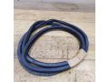 rezinka-uplotnitelnaia-peredniaia-pravaia-volkswagen-touareg-rest-art-32883-small-0