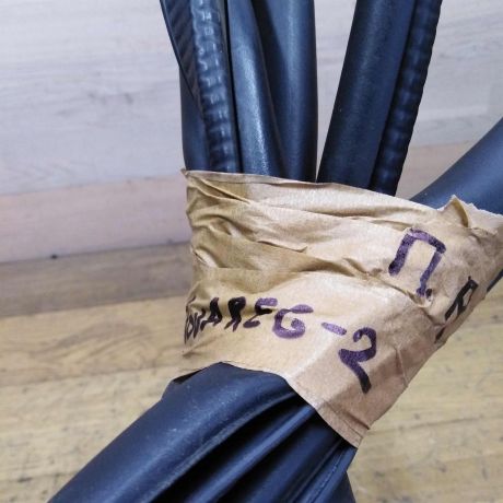 rezinka-dveri-uplotnitelnaia-peredniaia-pravaia-volkswagen-touareg-rest-art-32907-big-3