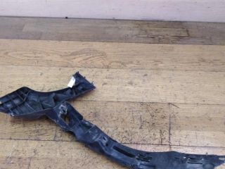 kronstein-krepleniia-bampera-perednii-pravyi-volkswagen-touareg-rest-art-32915