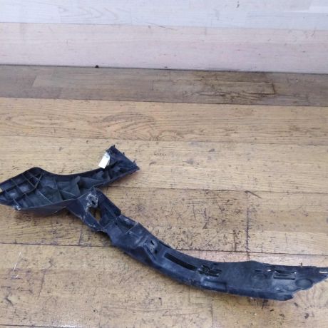 kronstein-krepleniia-bampera-perednii-pravyi-volkswagen-touareg-rest-art-32915-big-0