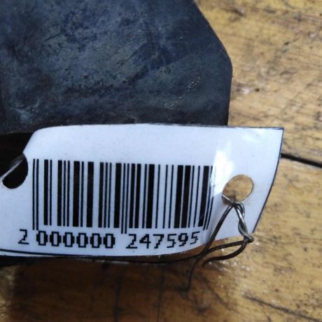kronstein-krepleniia-bampera-perednii-levyi-volkswagen-touareg-rest-art-32916-big-1