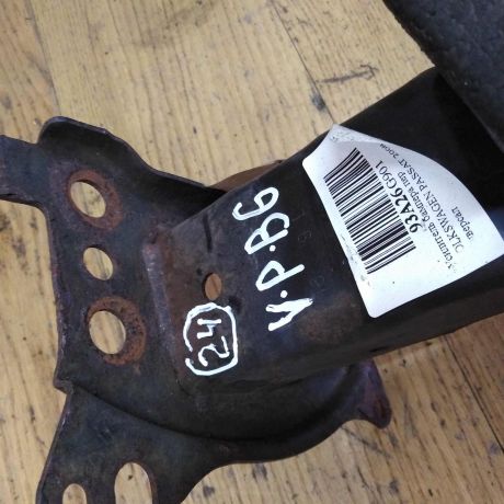 usilitel-perednego-bampera-volkswagen-passat-b6-art-33071-big-4