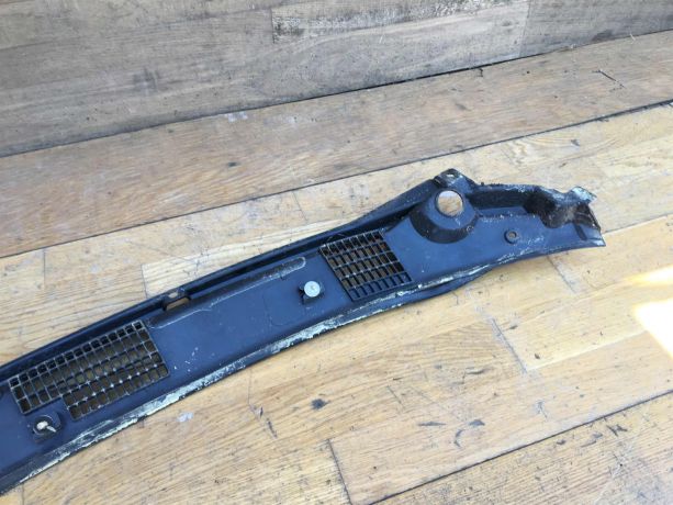 shhitok-vodootvodiashhii-zabo-mitsubishi-carisma-rest-art-33342-big-4