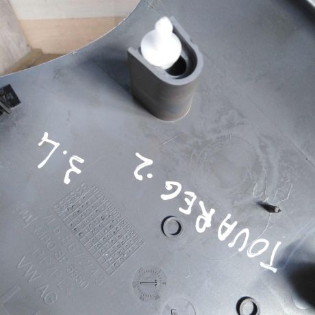 nakladka-salona-levaia-zadnei-stoiki-volkswagen-touareg-rest-art-33840-big-1