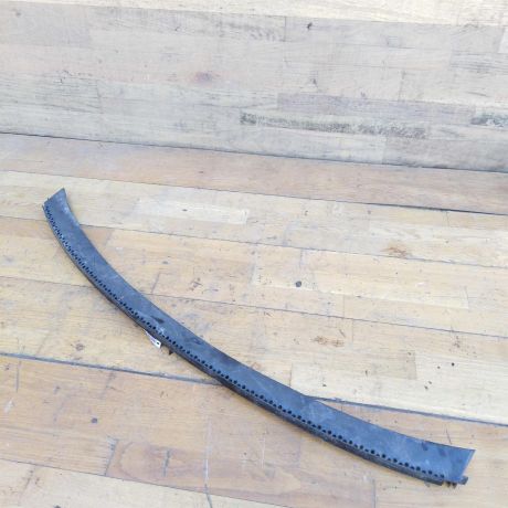 shhitok-pod-lobovoe-steklo-vodootvodiashhii-zabo-volkswagen-sharan-do-rest-seat-alhambra-art-33924-big-0