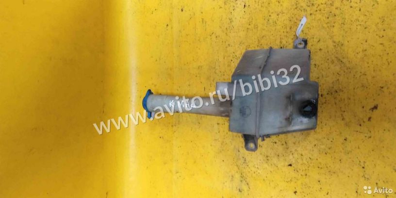 bacok-omyvatelia-kia-magentis-lobovogo-stekla-art-34097-big-0