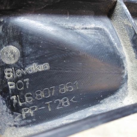 volkswagen-touareg-rest-zadnii-levyi-napravliaiushhie-bampera-art-34263-big-1