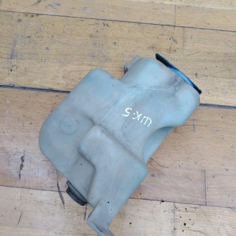 bacok-omyvatelia-lobovogo-stekla-skoda-octavia-tour-rest-art-34344-big-0