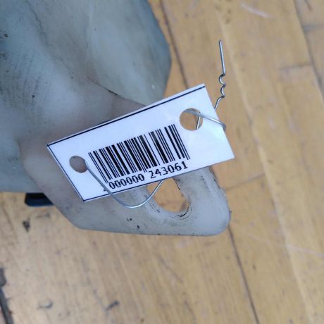 bacok-omyvatelia-lobovogo-stekla-skoda-octavia-tour-rest-art-34344-big-3