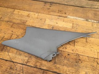 nakladka-stoiki-salona-zadniaia-pravaia-toyota-camry-v50-art-36540