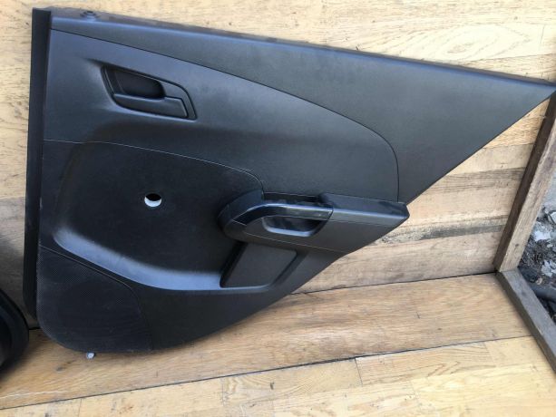 obsivka-dveri-chevrolet-aveo-t300-komplekt-art-36969-big-2