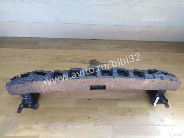 usilitel-bampera-volkswagen-jetta-5-art-37241-big-0