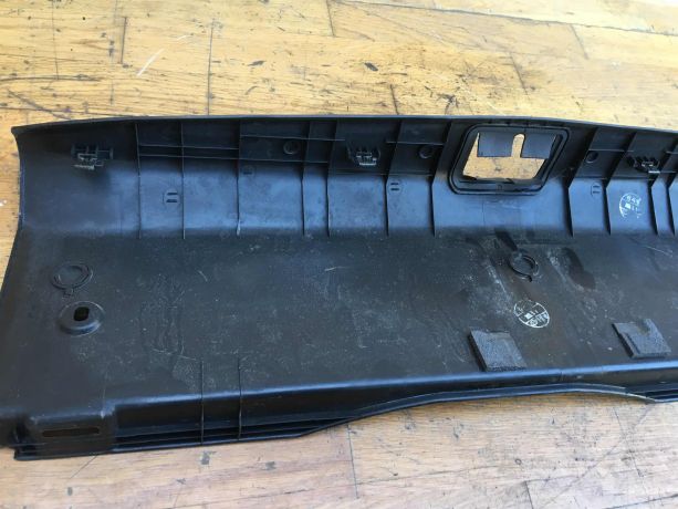 nakladka-bagaznika-vnutrenniaia-hyundai-elantra-3-xd-2-rest-art-37350-big-3