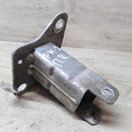 kronstein-pravyi-perednego-usilitelia-renault-megane-2-renault-scenic-2-art-37464-big-0