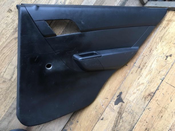 obsivka-dveri-komplekt-chevrolet-aveo-t250-pac-art-38325-big-1