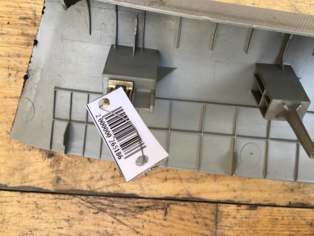 nakladka-stoiki-salona-levaia-vnutrenniaia-peredniaia-chevrolet-cruze-do-rest-art-38582-big-4