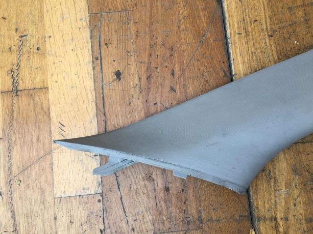 nakladka-stoiki-salona-pravaia-vnutrenniaia-chevrolet-cruze-do-rest-art-38583-big-5