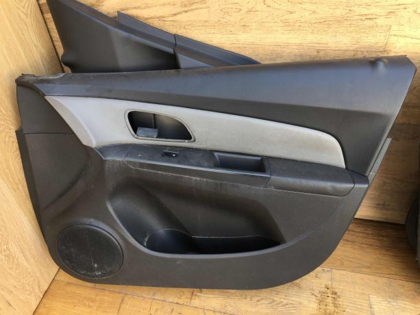 obsivka-dveri-komplekt-chevrolet-cruze-do-rest-pac-art-38608-big-2