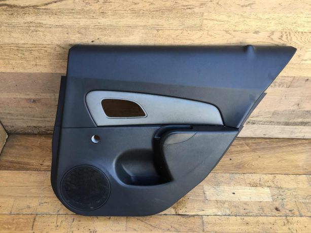 obsivka-dveri-komplekt-chevrolet-cruze-do-rest-pac-art-38608-big-3