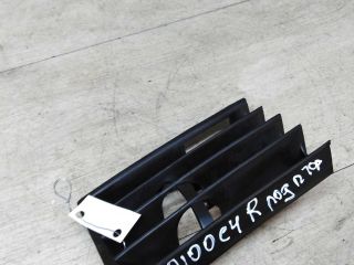 resetka-v-bamper-pravaia-audi-100-c4-pod-protivotumannuiu-faru-art-39273