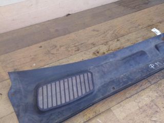 nakladka-dekorativnaia-zabo-shhitok-vodootvodiashhii-ford-mondeo-4-dozdevik-art-39311