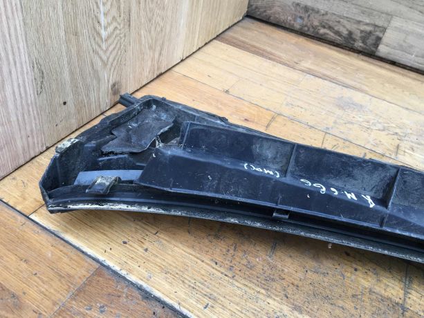 nakladka-dekorativnaia-dozdevik-zaba-shhitok-vodootvodiashhii-mazda-6-gg-art-40009-big-2