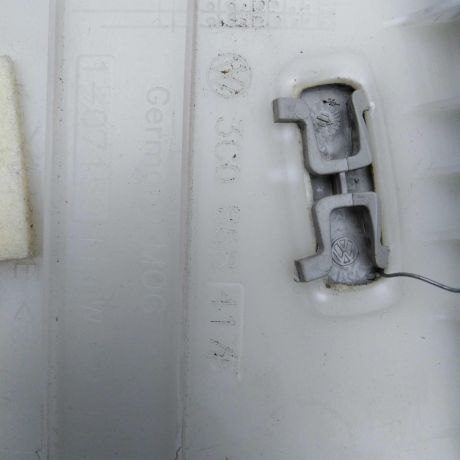 obsivka-stoiki-salona-nakladka-levaia-sredniaia-verxniaia-volkswagen-passat-b7-art-41048-big-3