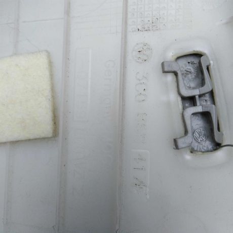 obsivka-stoiki-salona-nakladka-levaia-sredniaia-verxniaia-volkswagen-passat-b7-art-41048-big-4