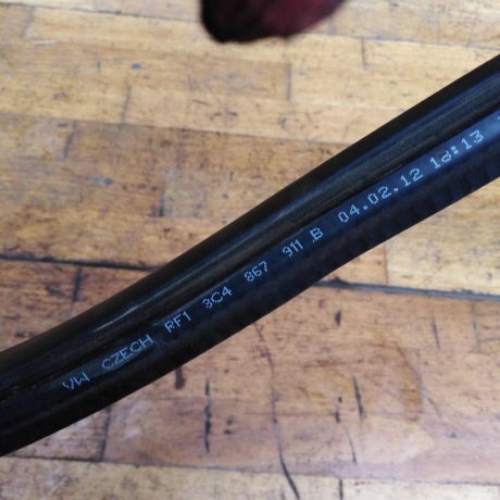 uplotnitel-dveri-perednii-pravyi-volkswagen-passat-b7-art-41061-big-2