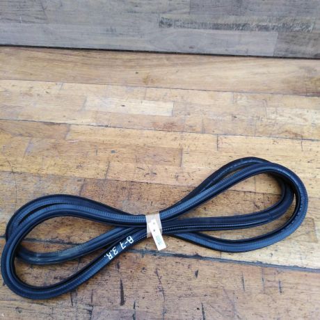 uplotnitel-dveri-zadnii-pravyi-volkswagen-passat-b7-art-41118-big-0