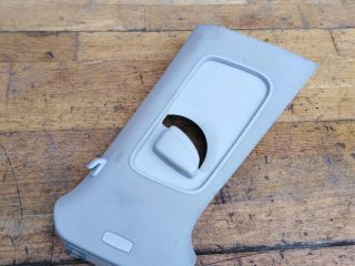 obsivka-stoiki-salona-nakladka-pravaia-sredniaia-verxniaia-volkswagen-passat-b7-art-41125