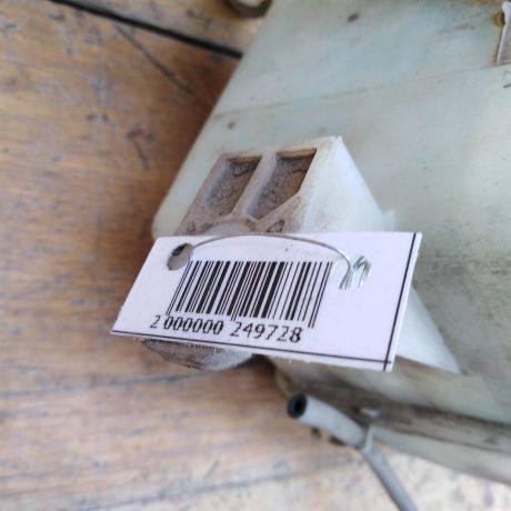 bacok-omyvaiushhei-zidkosti-hyundai-elantra-iii-xd-2-do-rest-art-41477-big-2