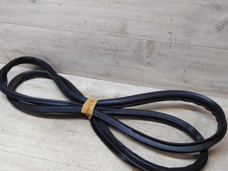 uplotnitel-dveri-perednei-pravoi-mitsubishi-lancer-10-sedan-art-41972