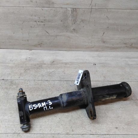 kronstein-krepleniia-perednego-bampera-levyi-volkswagen-passat-b5-gp-art-42420-big-1