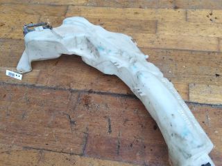 bacok-omyvatelia-lobovogo-stekla-ford-focus-2-rest-art-42575