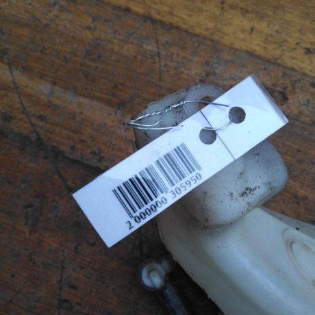 bacok-omyvatelia-lobovogo-stekla-ford-focus-2-rest-art-42575-big-2