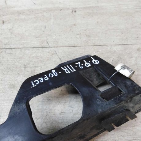 kronstein-krepleniia-perednego-bampera-pravyi-ford-focus-2-do-rest-art-42630-big-2